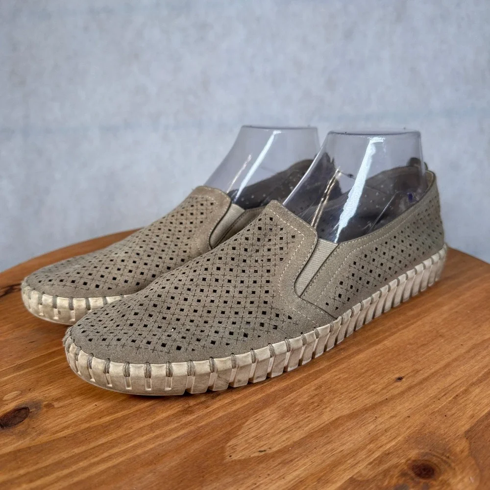 Skechers Slip On Loafers Womens 11 Taupe Good Perforated Memory Foam 0742